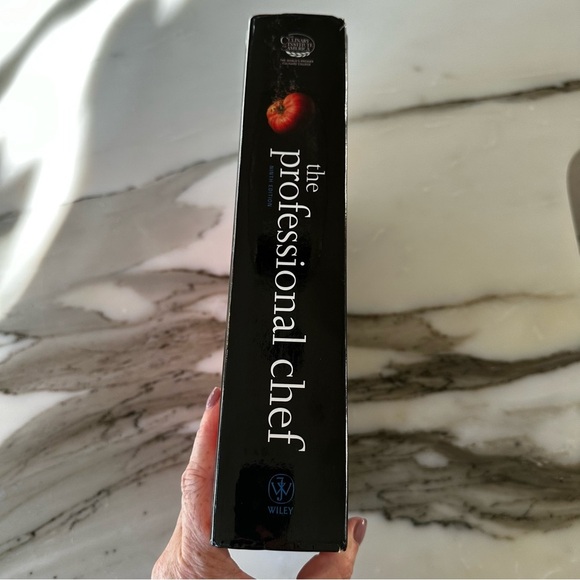 The Professional Chef Culinary Institute America Ninth Edition Wiley Cookbook - Picture 9 of 10